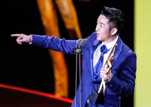 现场,森岛导演携陈小春、汪东城、邓家佳、朱丹清、张小觉、徐鸥仪众主创悉数亮相。